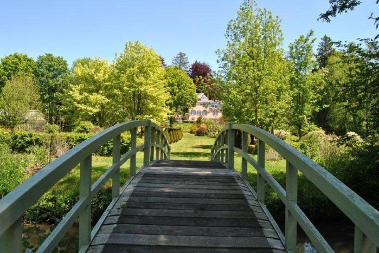 Le Charme Villa Mézilles Kültér fotó